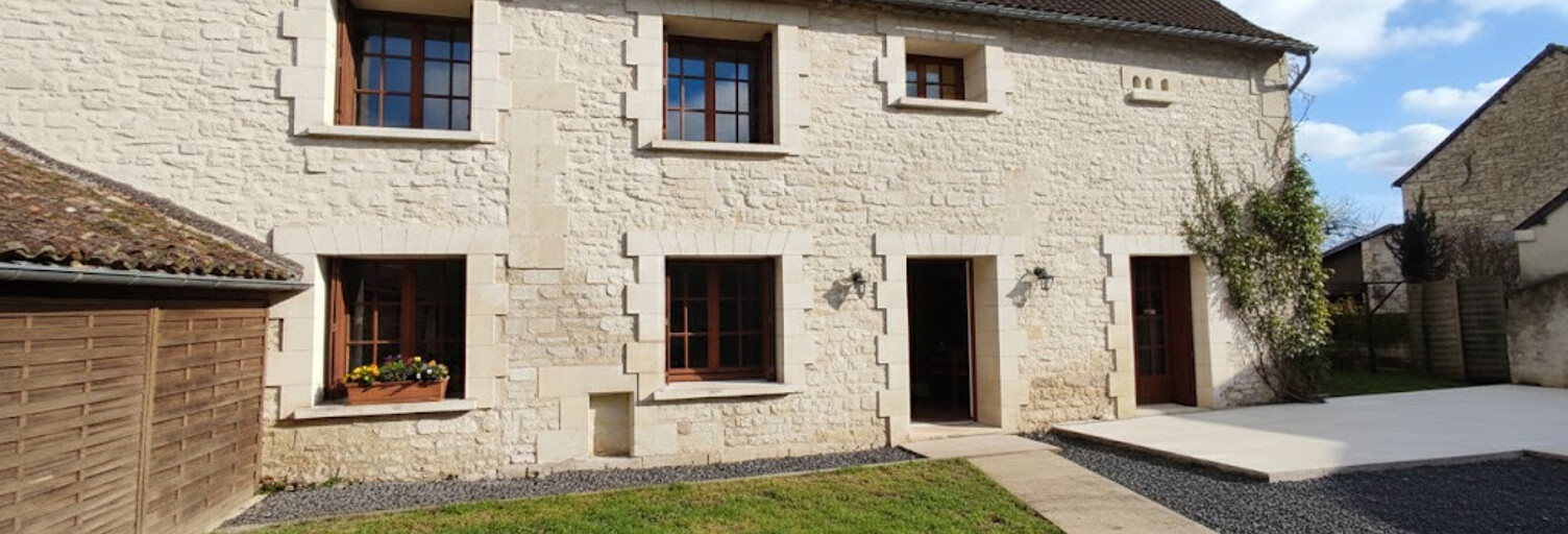 Maison 5 Pièces 219 m² à vendre à Naintré (86530)