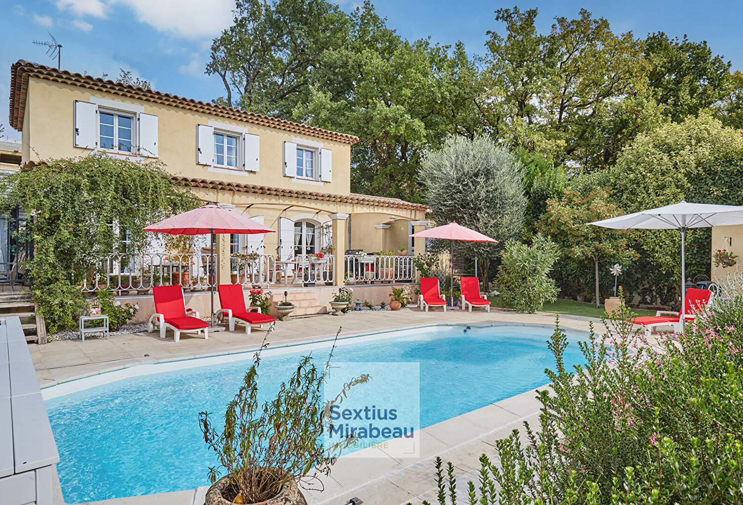 Bastide provençale de charme avec extension contemporaine — photo 1