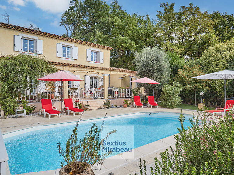 Bastide provençale de charme avec extension contemporaine — photo 1