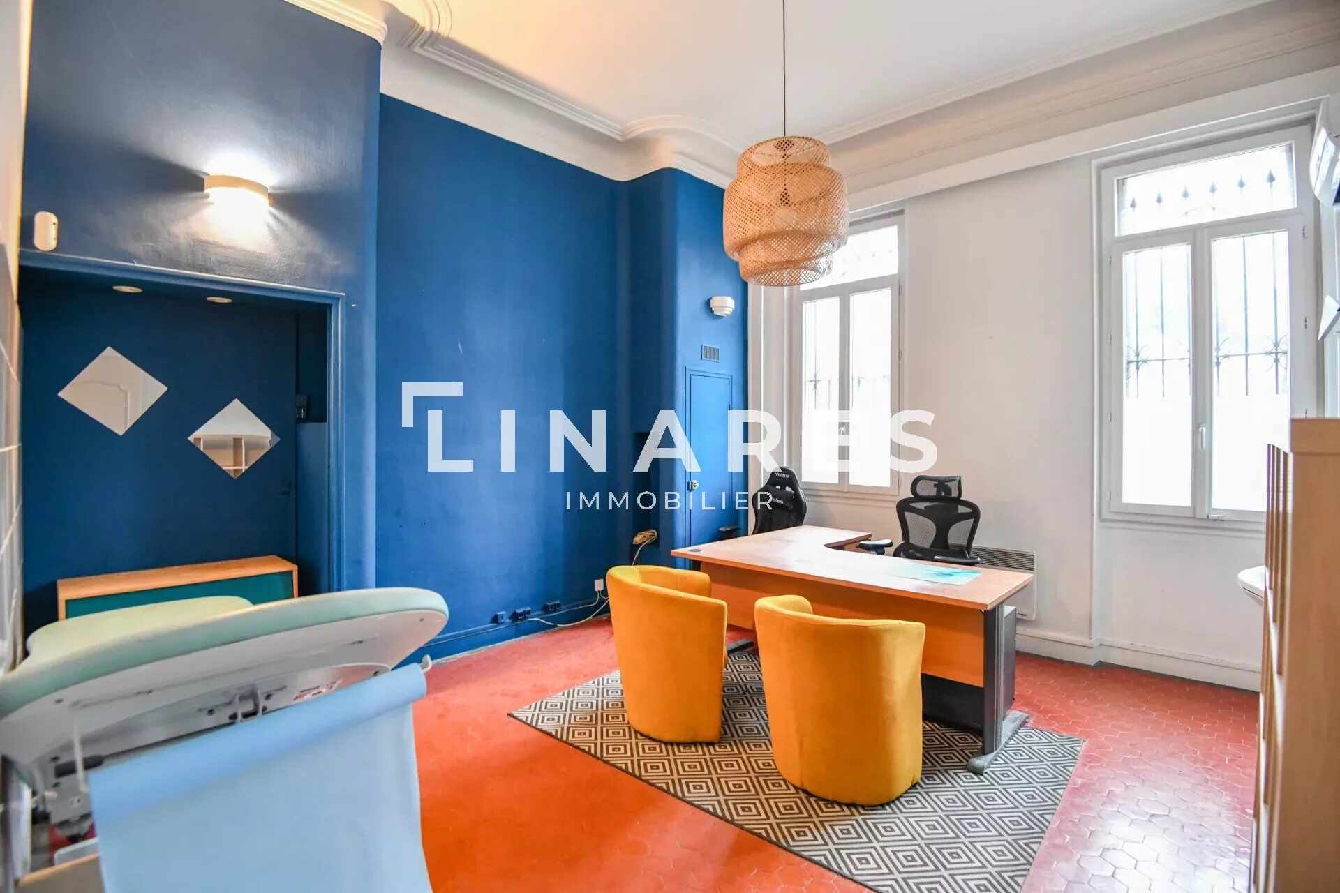 Local commercial 2 pièces  à vendre Marseille 5eme 13005