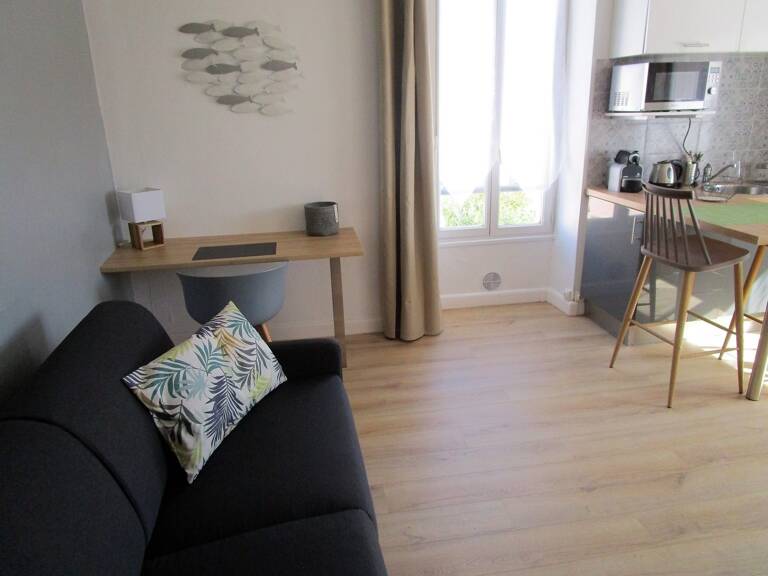 Studio meublé à l'année — photo 1