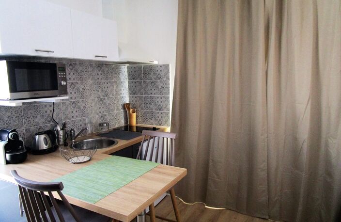 Studio meublé à l'année — photo 3