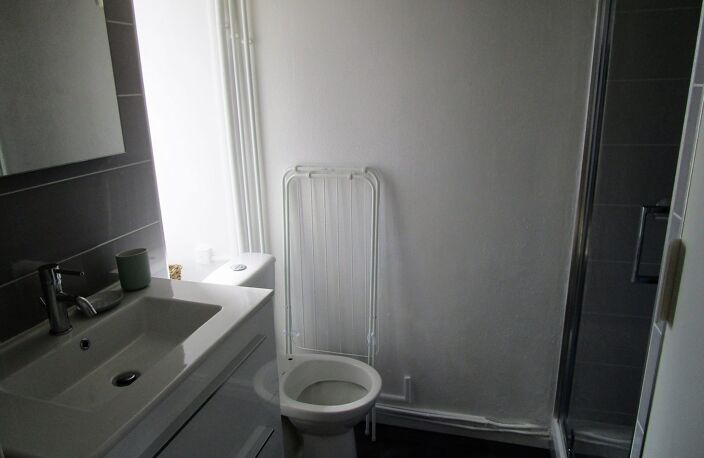 Studio meublé à l'année — photo 4