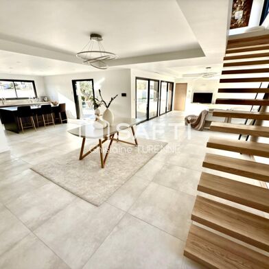 Maison 6 pièces 1090000 €