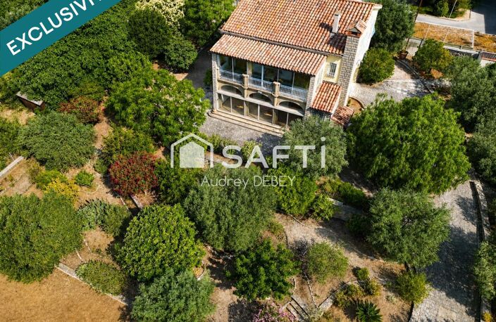 L'EXCEPTION PREND TOUT SON SENS LORSQU'UNE ADRESSE RÉUNIT EMPLACEMENT, VUE ET PATRIMOINE. SANARY-SUR-MER — photo 4
