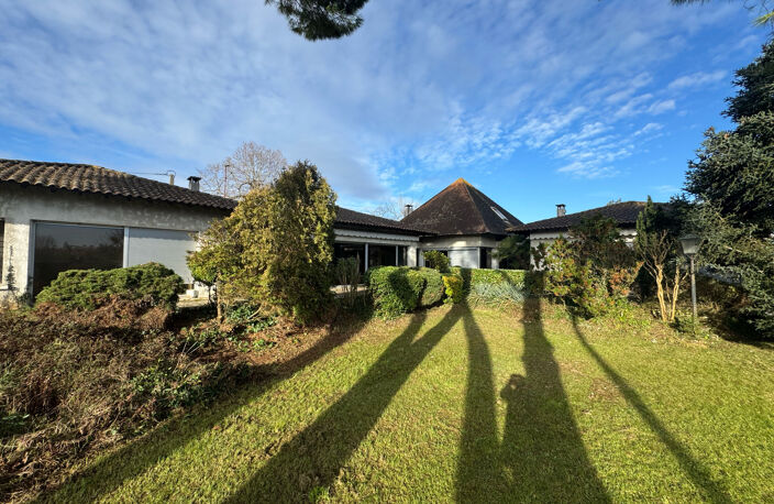 BORD DE DORDOGNE, maison d'Architecte sur 240 m2 à RENOVER — photo 4