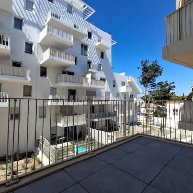 Appartement 2 pièces 805 €