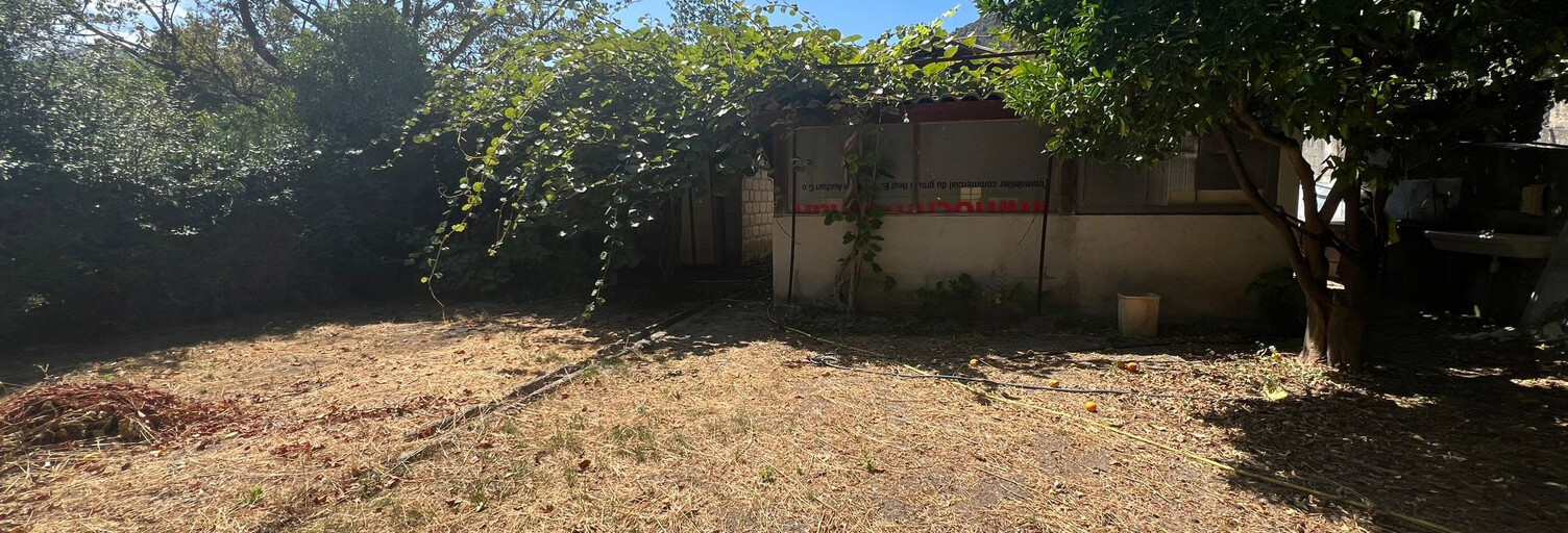 Terrain  364 m² à vendre à Saint-Martin-du-Var (06670)