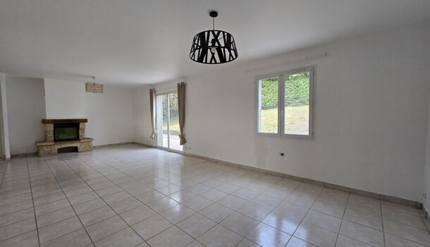 Villa / Maison 4 pièces  à louer Quins 12800