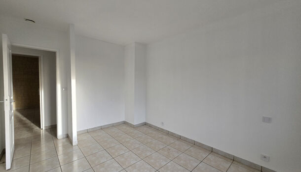 Villa / Maison 4 pièces  à louer Quins 12800