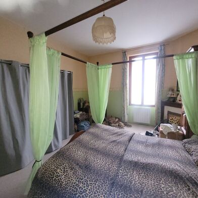 Maison 5 pièces 151500 €