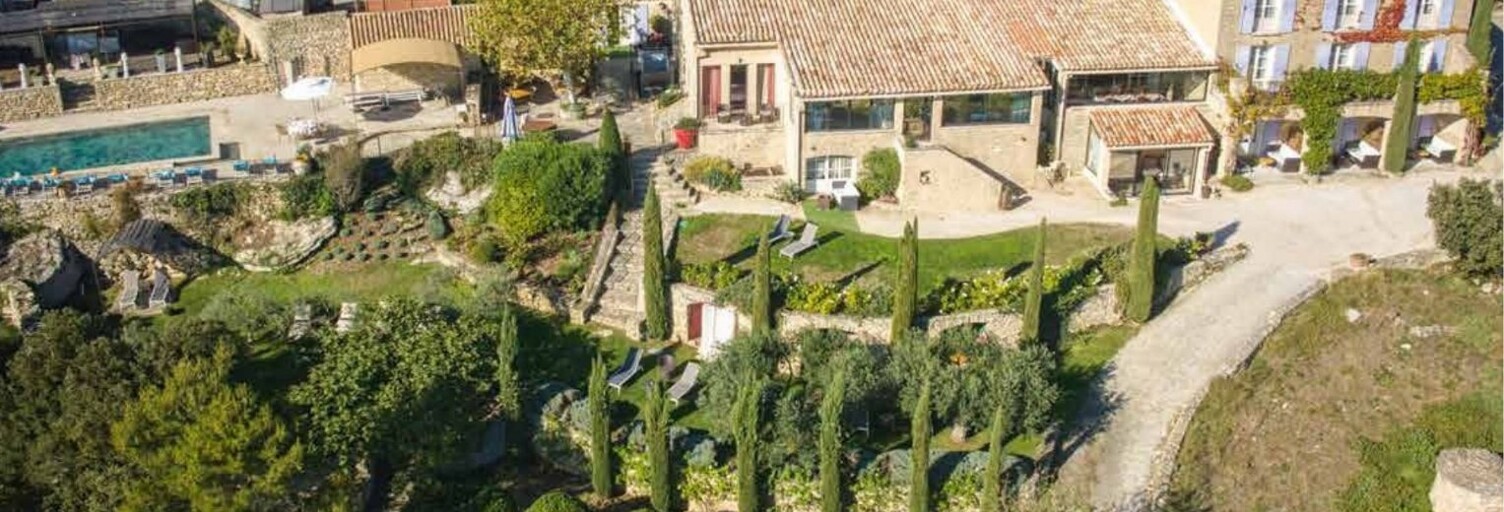Maison 19 Pièces 715 m² à vendre à Gordes (84220)