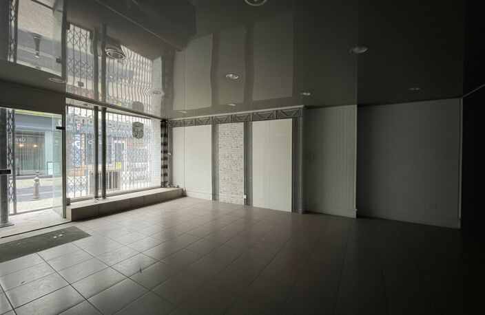 Local commercial — photo 2