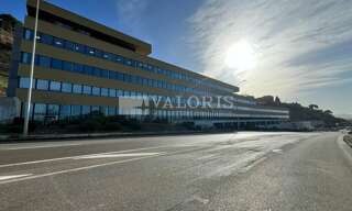 Bureau  5434 m² à louer à Marseille 16 (13016)