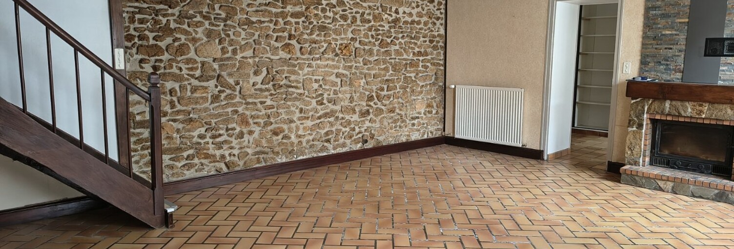 Maison 7 Pièces 138 m² à vendre à Reffannes (79420)