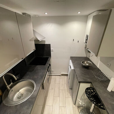 Appartement 1 pièces 572 €