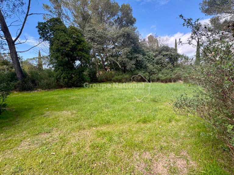 Terrain constructible de 1529 m2 - NIMES CIGALE — photo 1