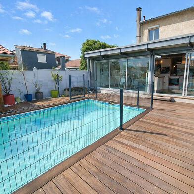 Maison 8 pièces 696000 €