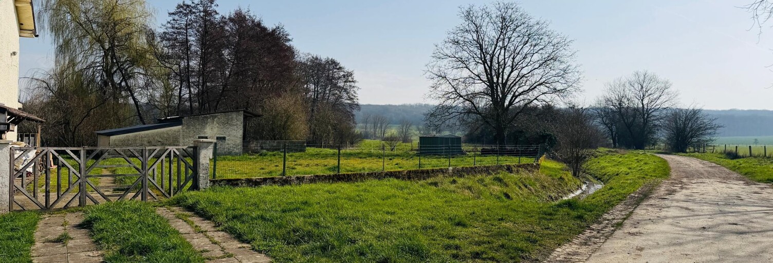 Terrain  881 m² à vendre à Breistroff-la-Grande (57570)