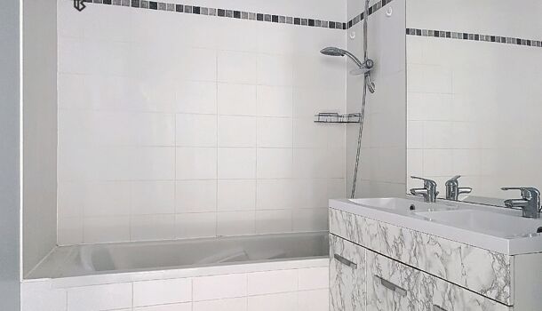 Appartement 4 pièces  à vendre Reims 51100