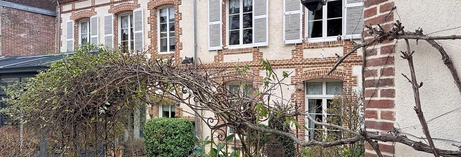 Maison 8 Pièces 300 m² à vendre à L'Aigle (61300)