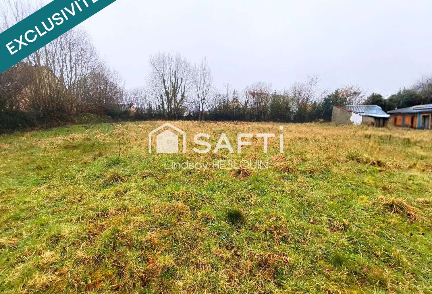 Terrain à Bâtir non viabilisé - 1077 m2 - SAINT PIERRE DE SEMILLY — photo 1