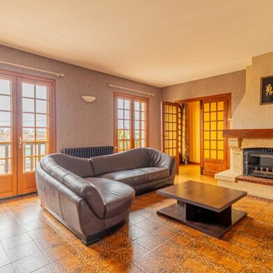Maison 7 pièces 298000 €