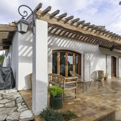 Maison 4 pièces 730800 €