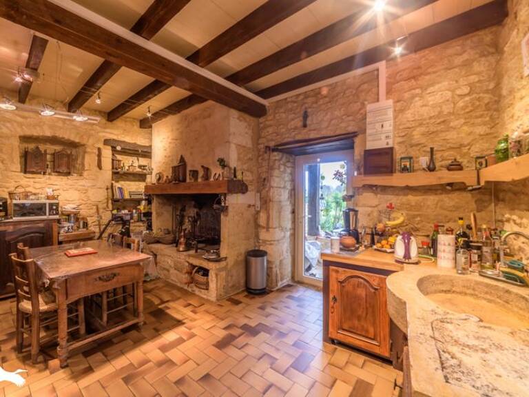 Maison en pierre de 5 pièces principales — photo 1