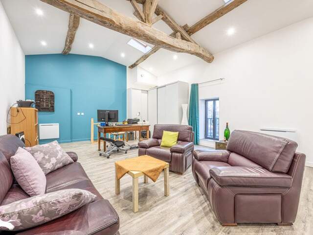 Maison de bourg de 10 pièces principales — photo du bien