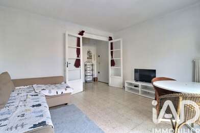 Appartement 3 pièces 240000 €