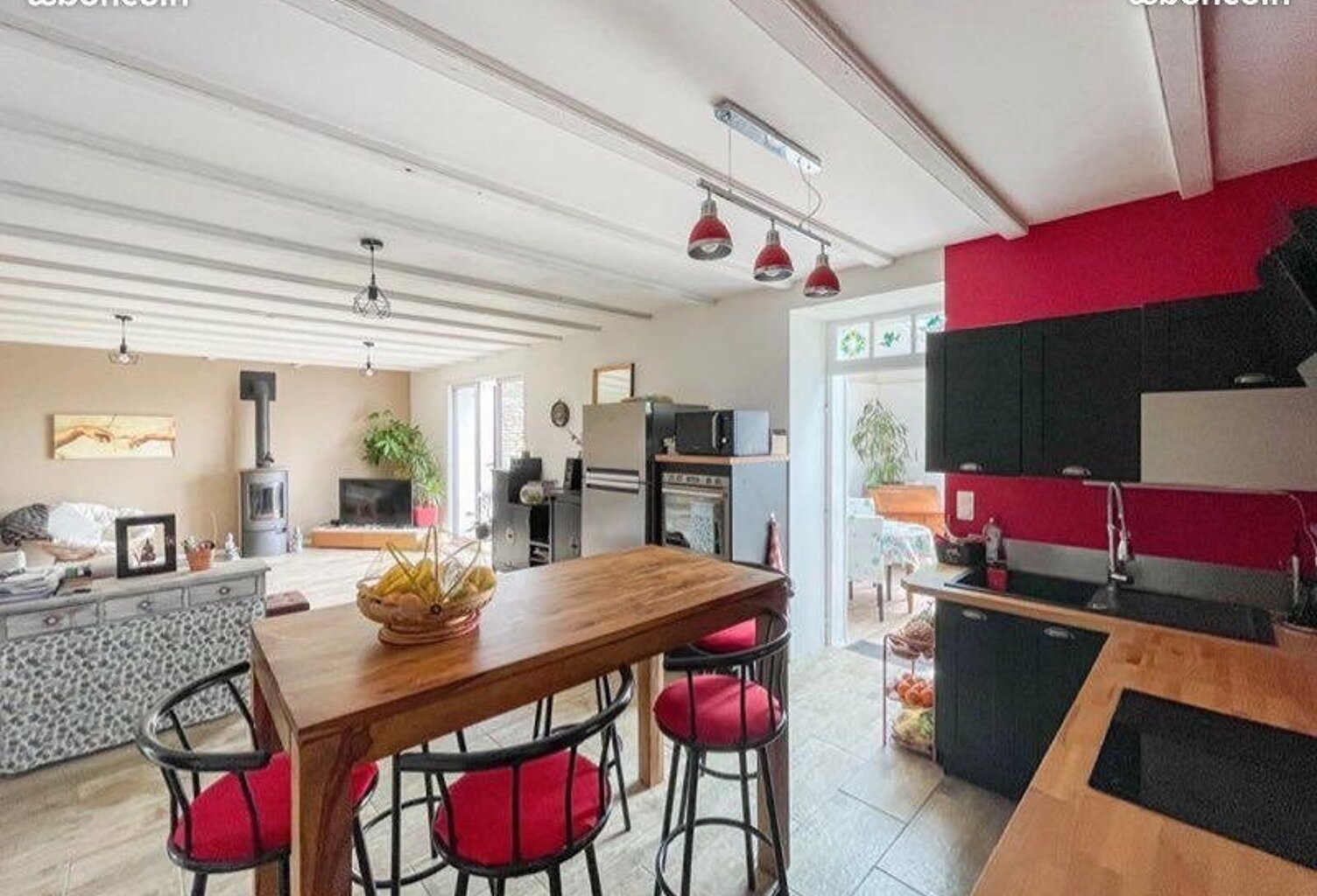 Maison en pierre de 7 pièces principales — photo 1