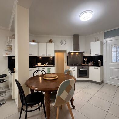 Appartement 3 pièces 215000 €