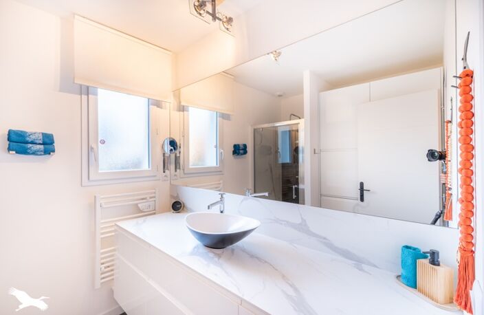 Contemporaine de 6 pièces principales — photo 4