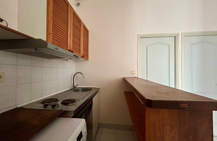 APPARTEMENT TYPE 2 - POITIERS PARC DE BLOSSAC — photo 5