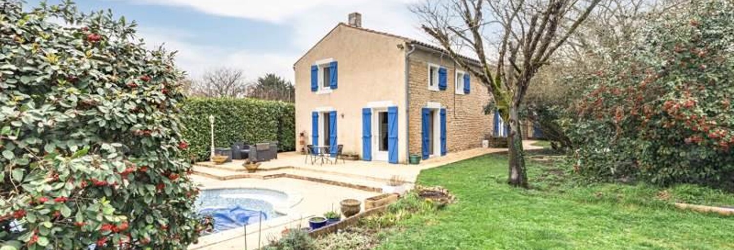 Maison 6 Pièces 181 m² à vendre à Puy-du-Lac (17380)