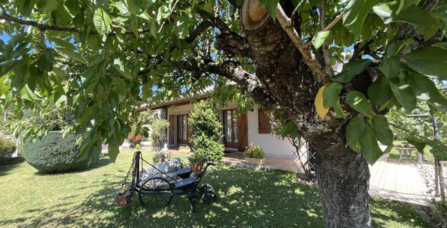 Villa de 5 pièces principales — photo 1