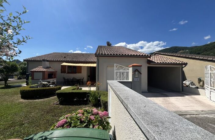 Villa de 5 pièces principales — photo 2