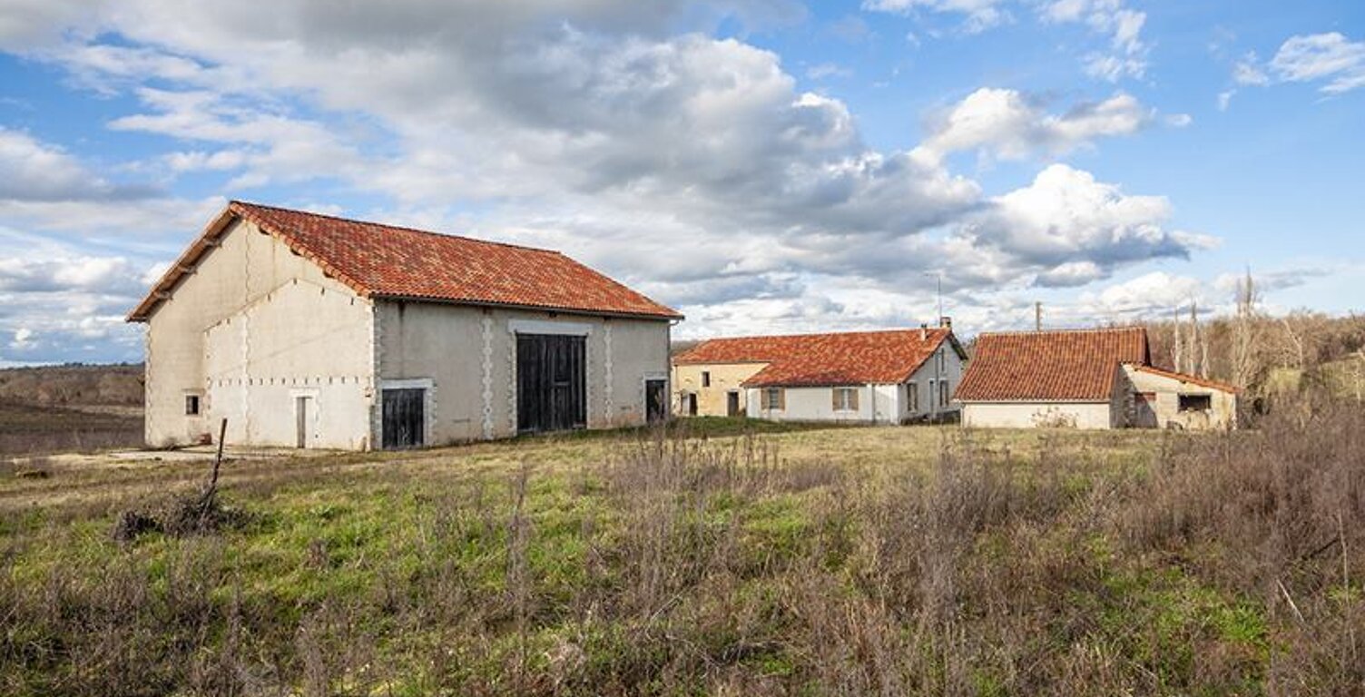 Corps de Ferme de 4 pièces principales — photo 1