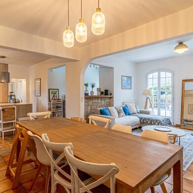 Maison 9 pièces 569642 €