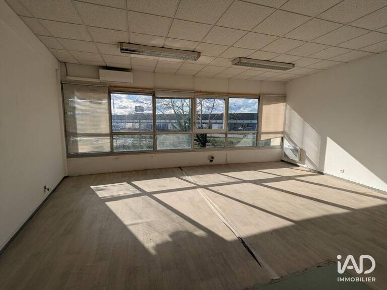 Vente Bureaux 35 m&sup2; — photo 1
