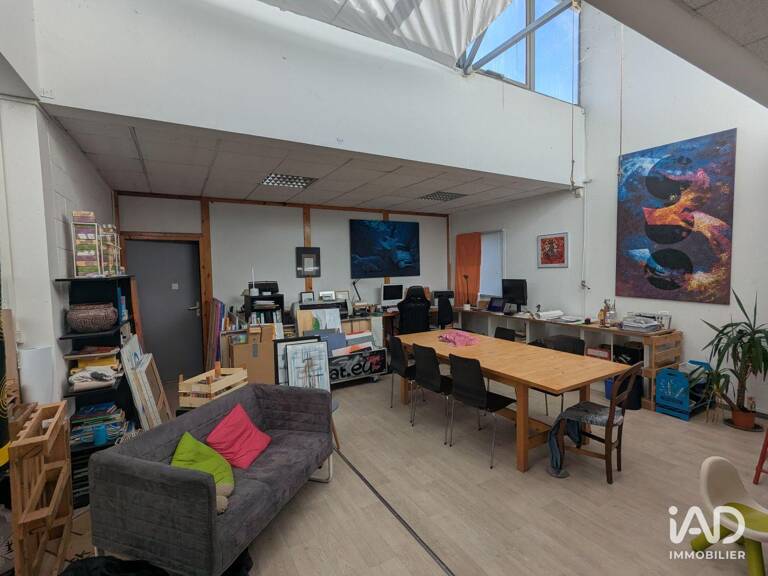 Vente Bureaux 60 m&sup2; — photo 1
