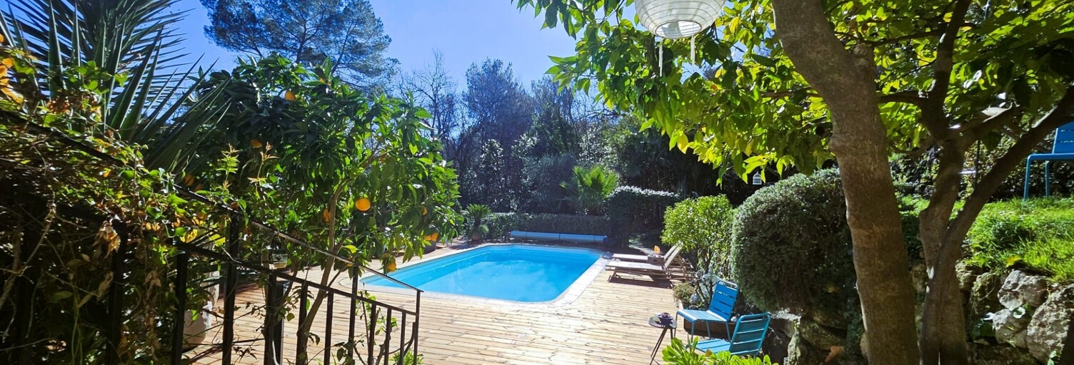 Maison 11 Pièces 200 m² à vendre à Le Bar-sur-Loup (06620)