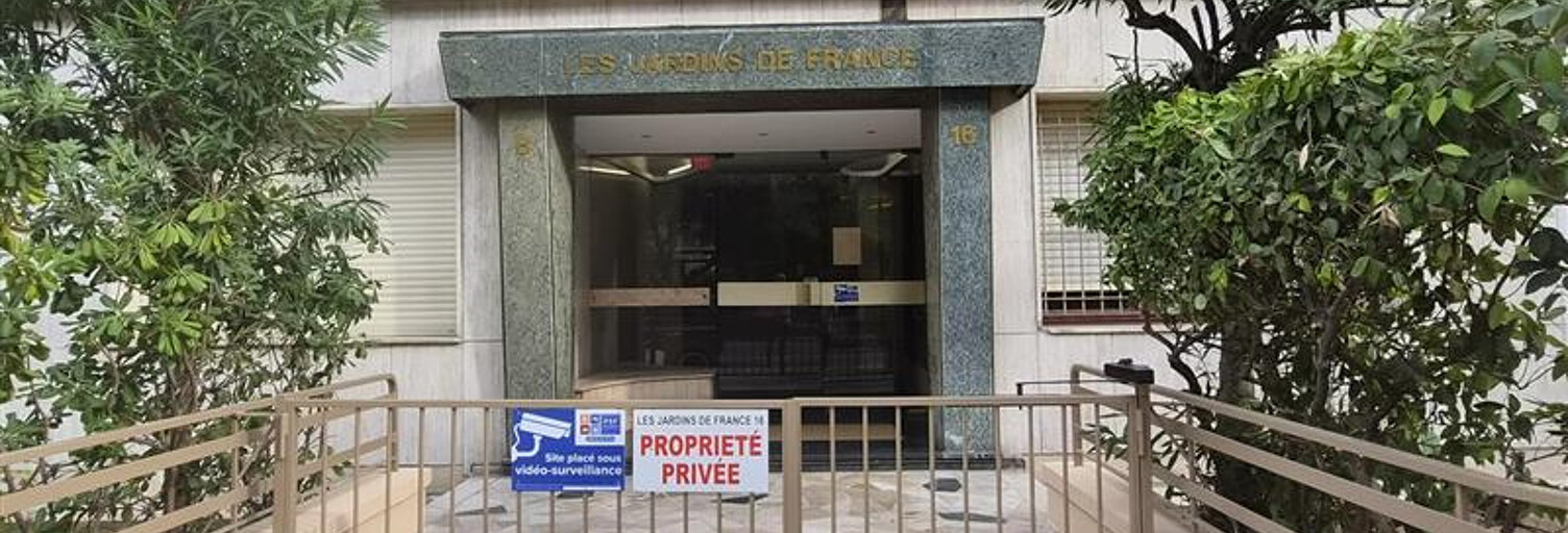 Commerce  58 m² à louer à Nice (06000)