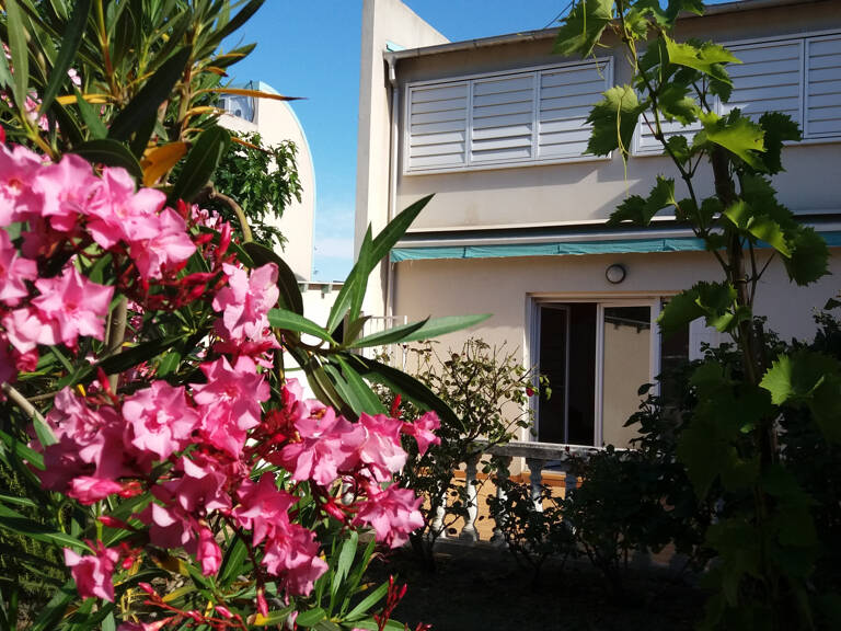 AVIGNON : MAISON T4 — photo 1