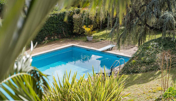 Villa / Maison 8 pièces  à vendre Aubagne 13400