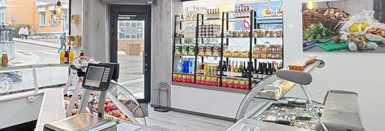 Commerce  240 m² à vendre à Valserhône (01200)