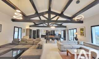 Maison 7 Pièces 237 m² à vendre à Cuers (83390)