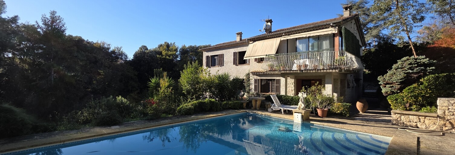 Maison 9 Pièces 295 m² à vendre à Vence (06140)