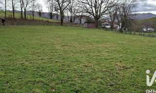 Terrain  1630 m² à vendre à Saint-Jean-le-Vieux (64220)